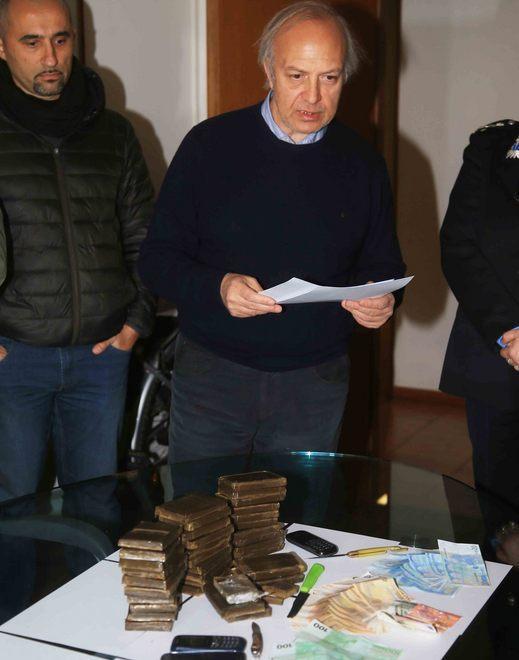 Altro blitz antidroga la Municipale blocca oltre 3 chili di hascisc 