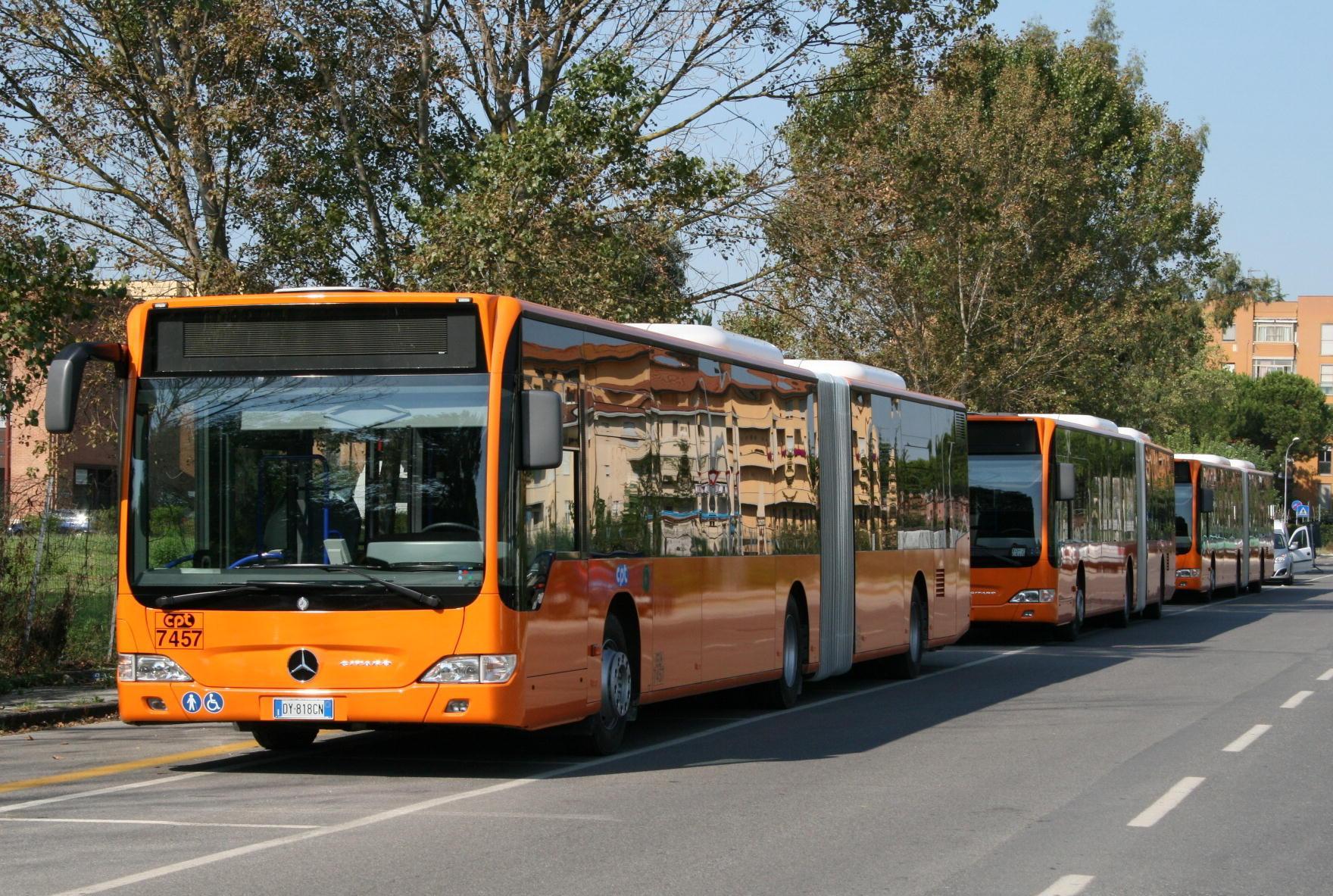 Bus (foto d'archivio)
