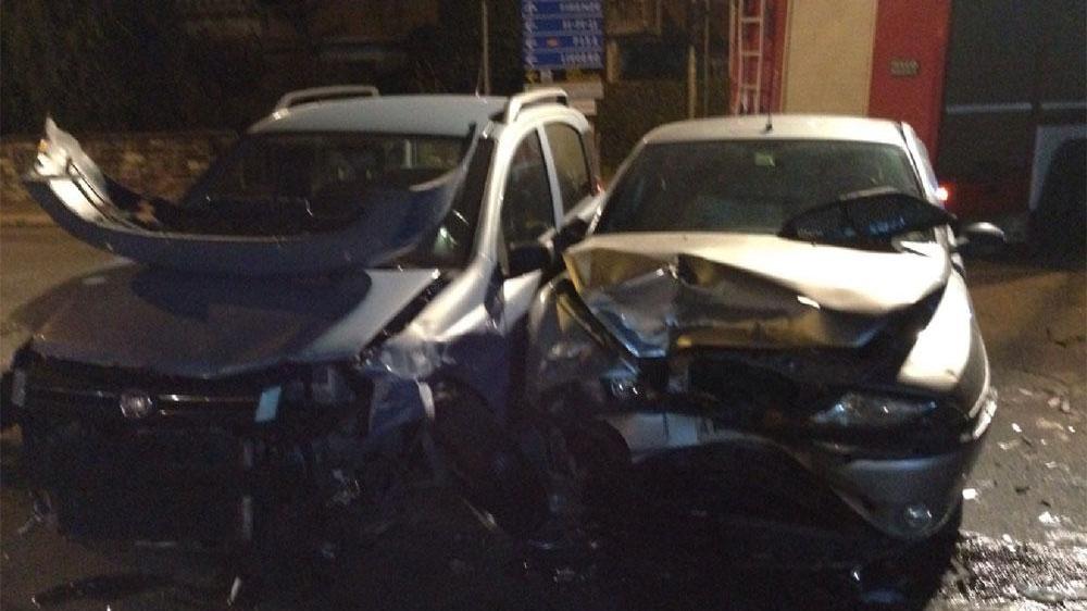 Ponsacco, scontro tra due auto nella notte