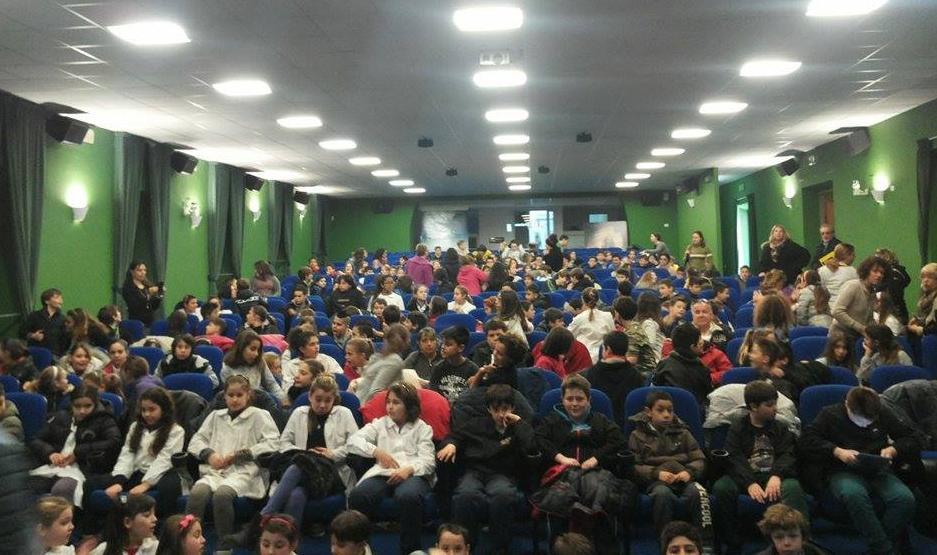 Gli alunni delle scuole al De Laugier