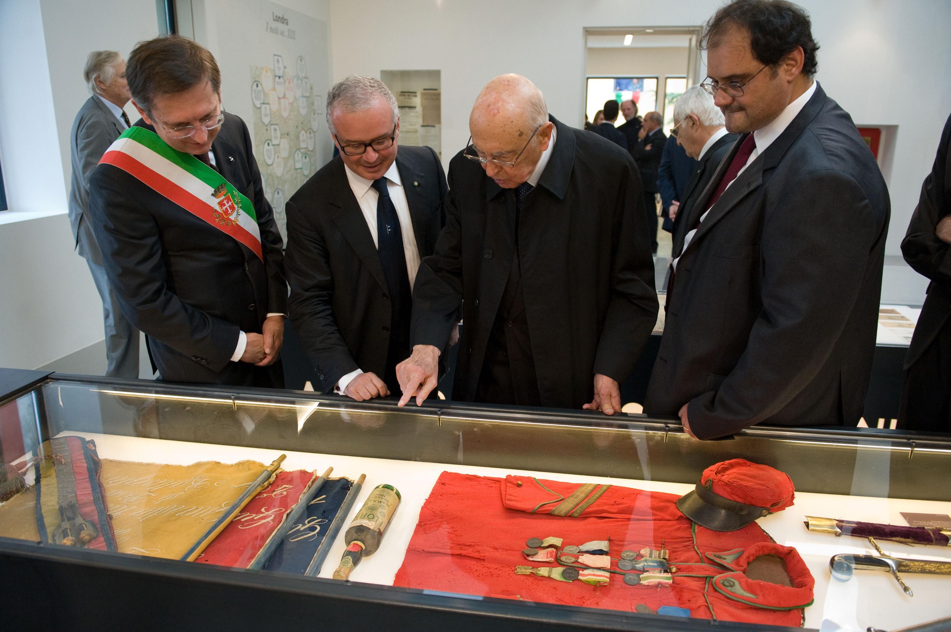 Anno 2011: Giorgio Napolitano, allora capo dello Stato, visita la Domus Mazziniana