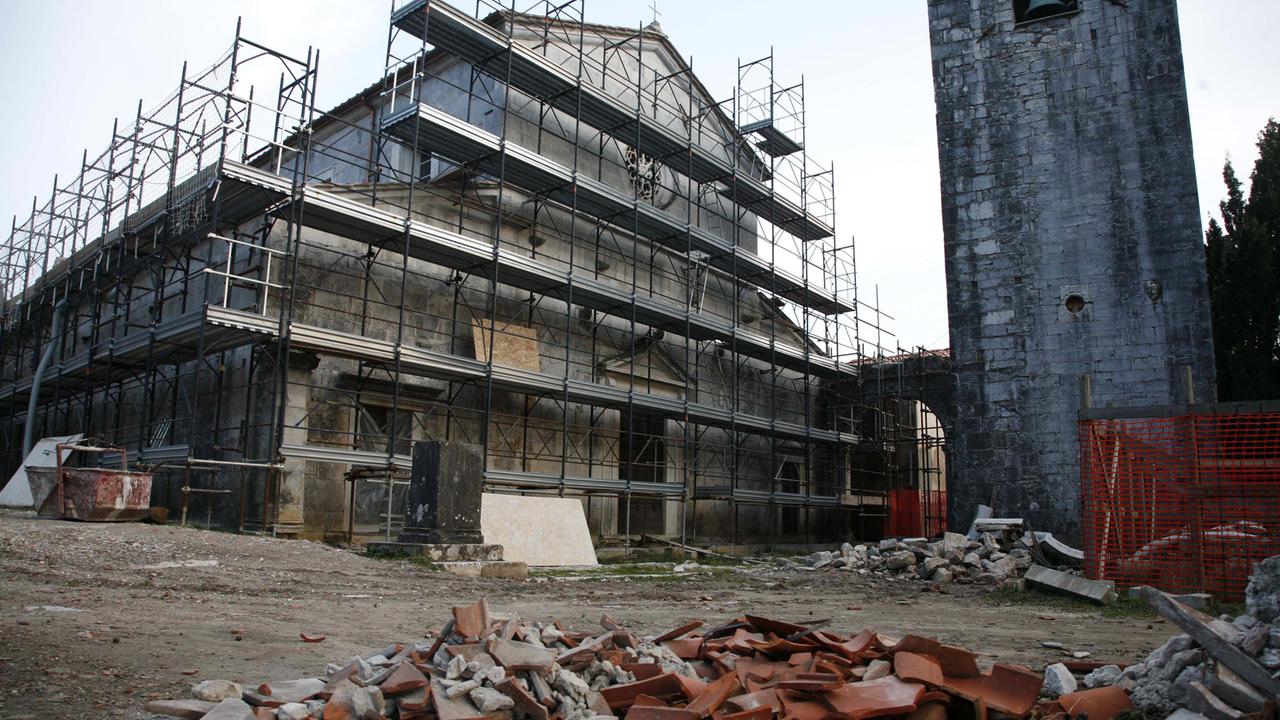 La Pieve di Michelangelo dove sono in corso importanti lavori di restauro (foto Ciurca/Paglianti)