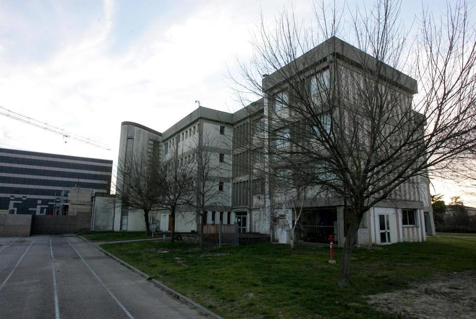 Via libera al progetto per ristrutturare la scuola media 