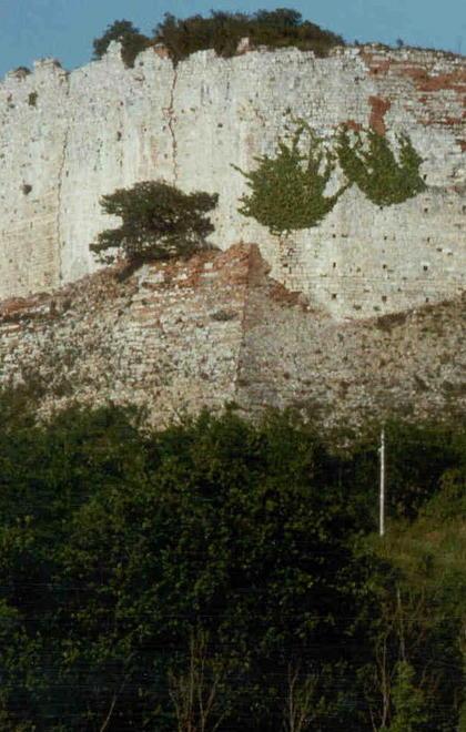 Rocca, è possibile un accordo con un proprietario del terreno
