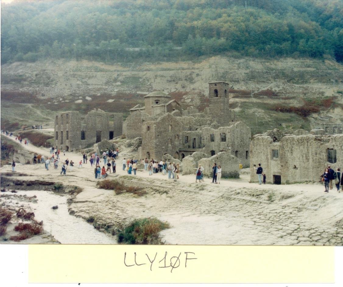 Fabbriche di Careggine in uno scatto di molti anni fa