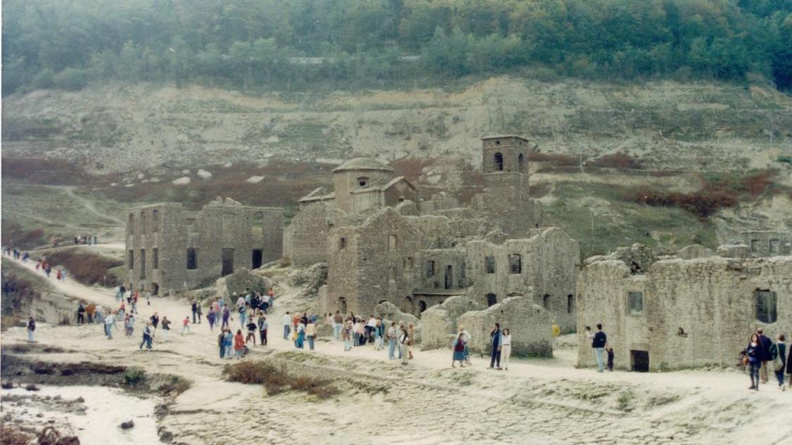 Fabbriche di Careggine in uno scatto di molti anni fa