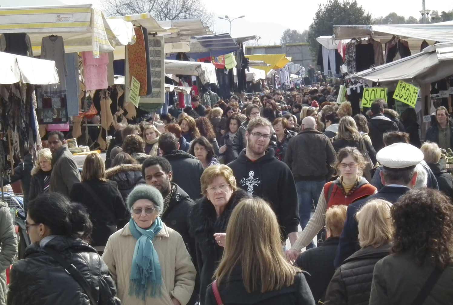 Il mercato di via Paparelli