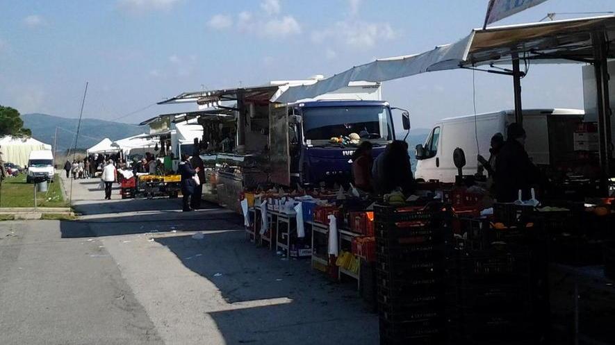 Un posto al mercato pagato a peso d’oro