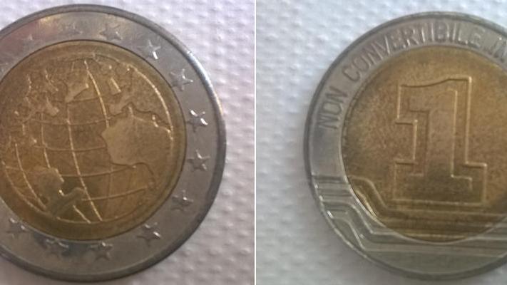 La moneta da 2 euro falsa