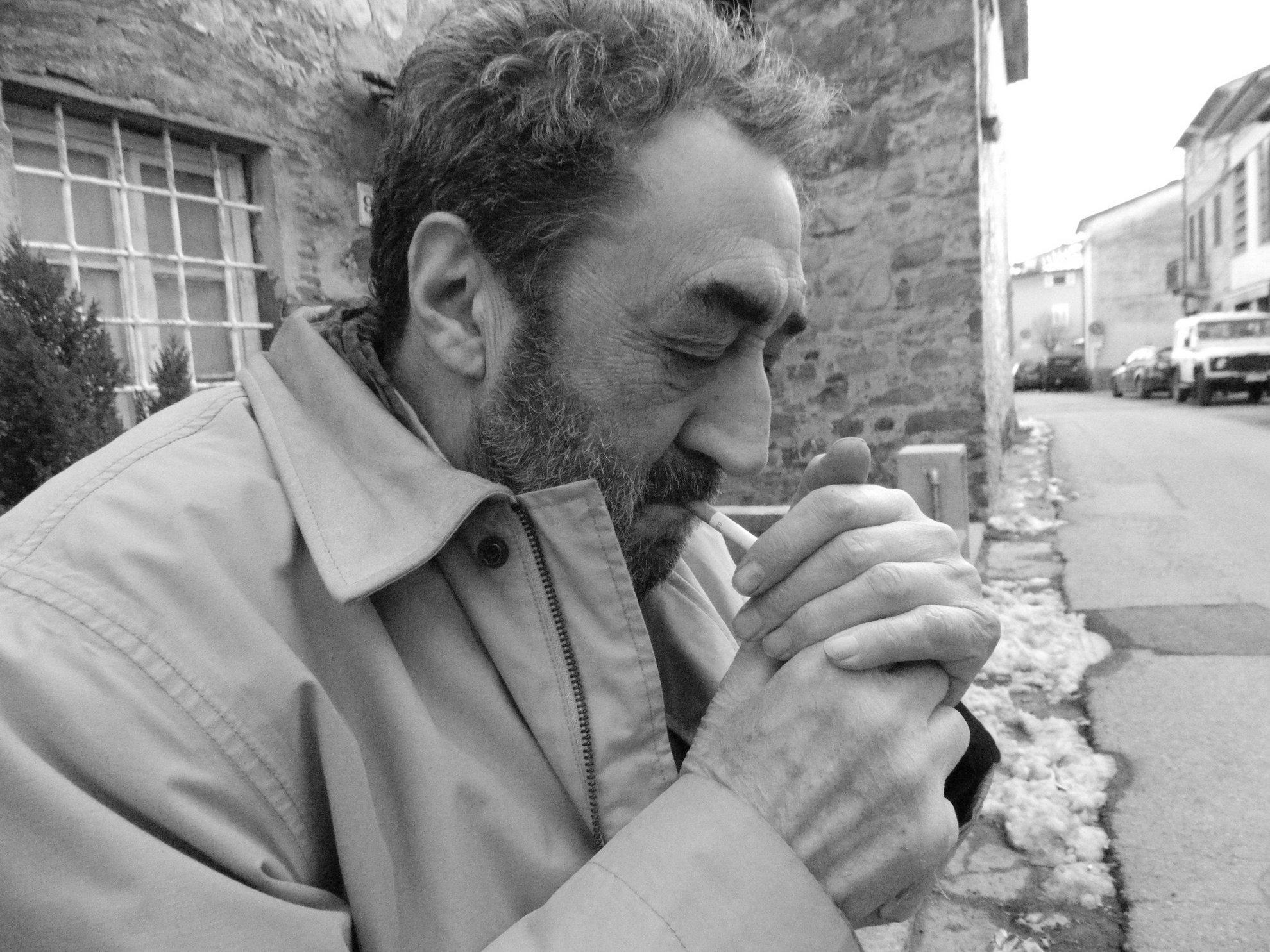 Il pittore Vincenzo Muscatello fotografato da Marco Palamidessi