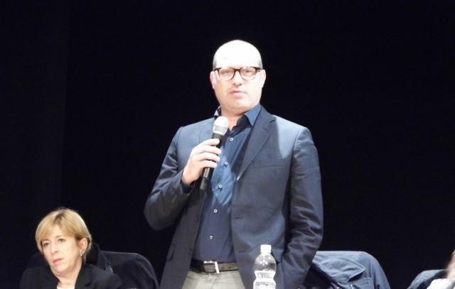 Bonaccini si promuove «Niente tasse in più» 