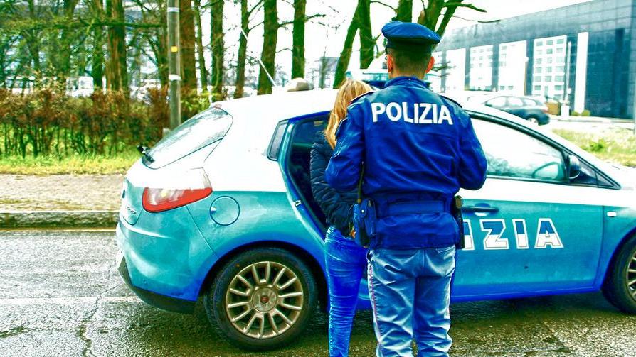 Blitz della polizia presi tre ladri truffatori