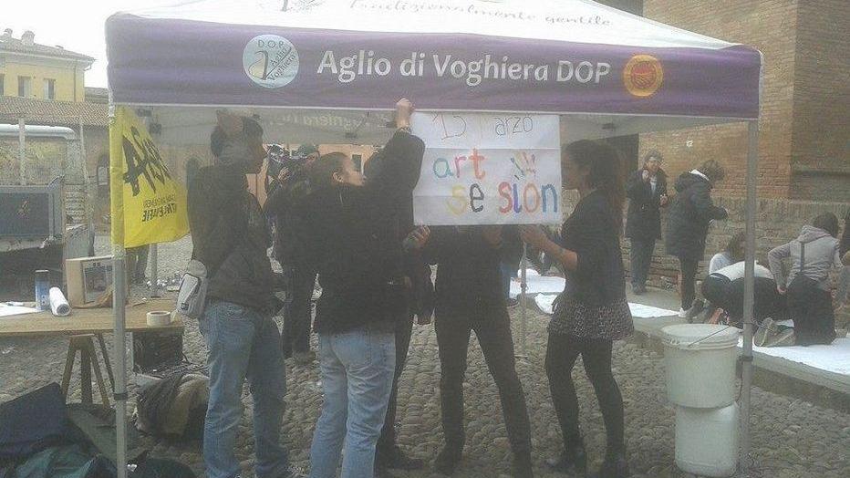 Libera e Pro Loco insieme col camioncino antimafia