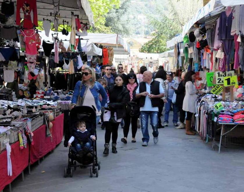 C’è la fiera, annullato il mercato rionale di Marina di Carrara