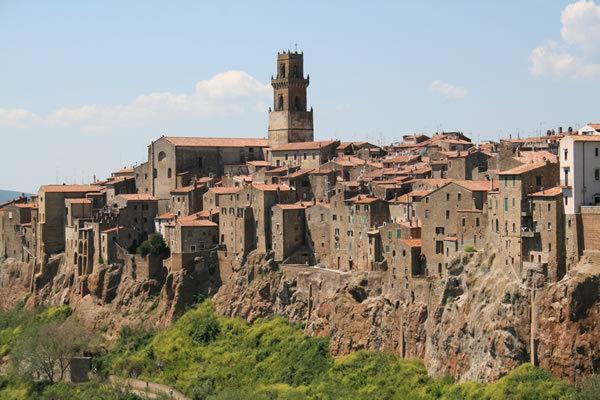 Una veduta di Pitigliano