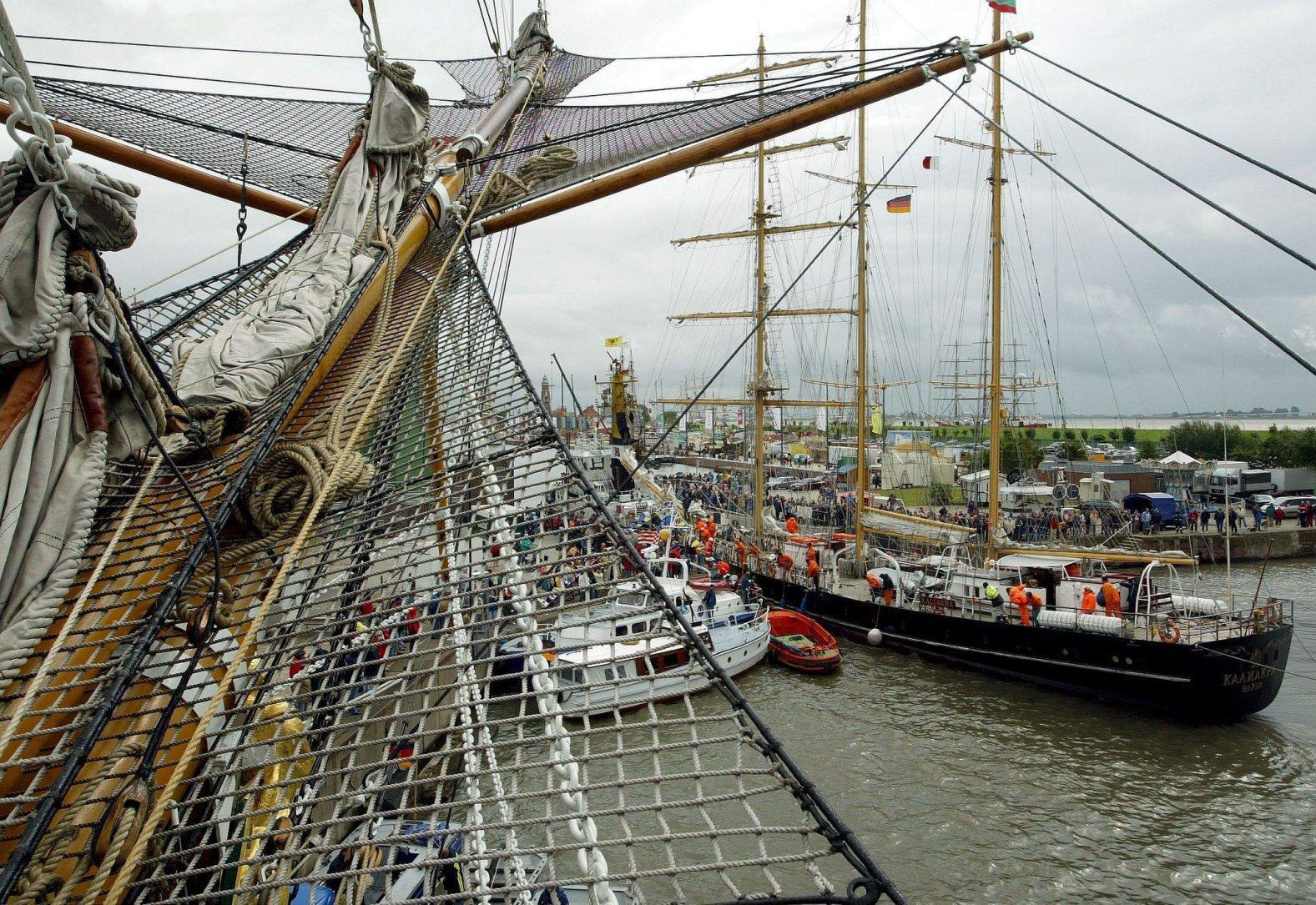 Nave scuola Vespucci: veduta dall'alto