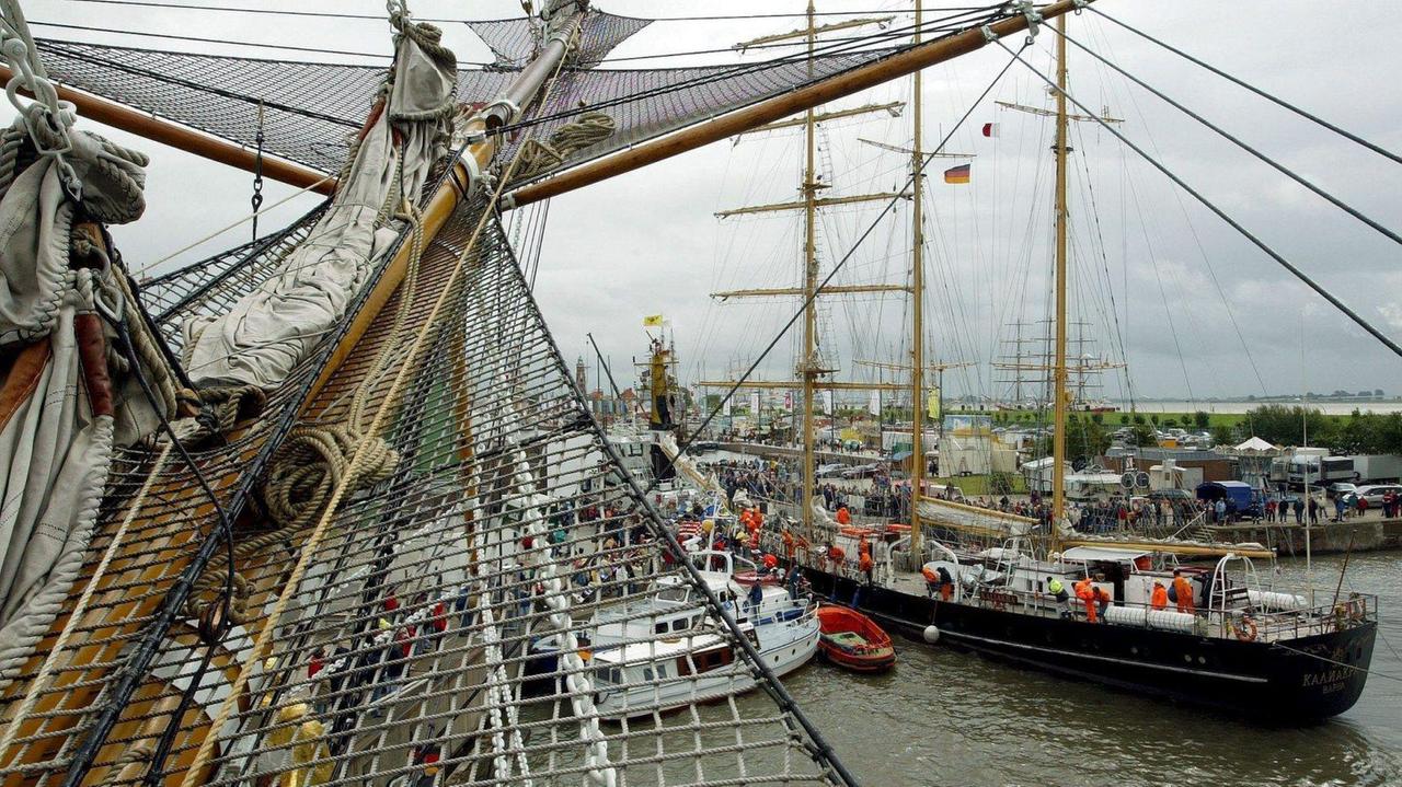 Nave scuola Vespucci: veduta dall'alto