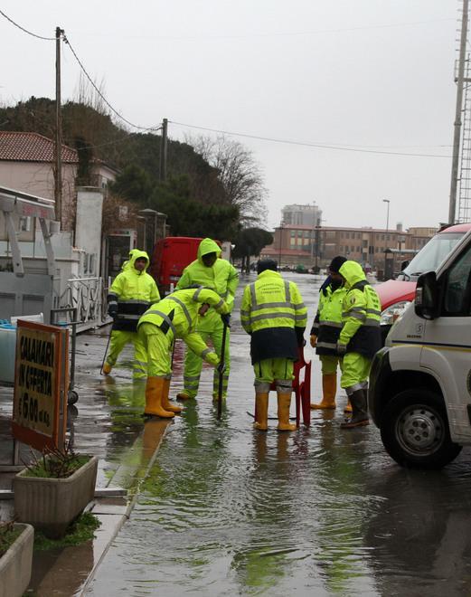 «Onde legate al portocanale» 