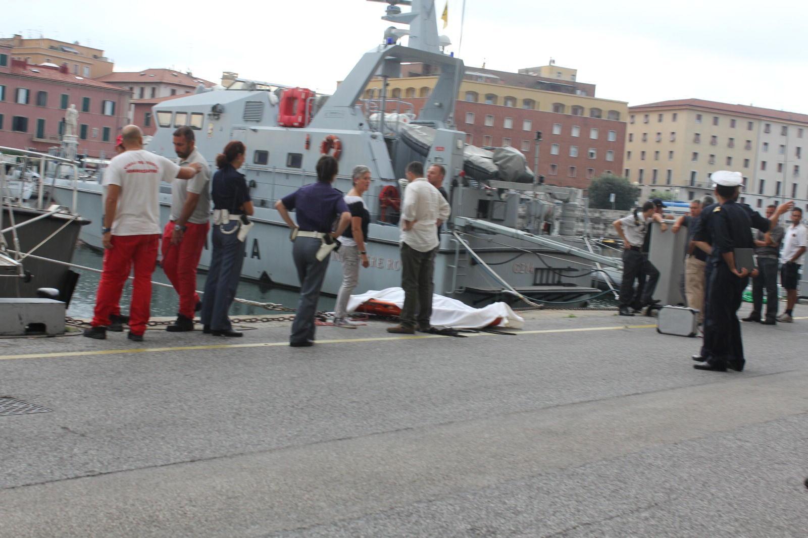 Livorno, il ritrovamento del cadavere del sacerdote nelle acque del porto di Livorno