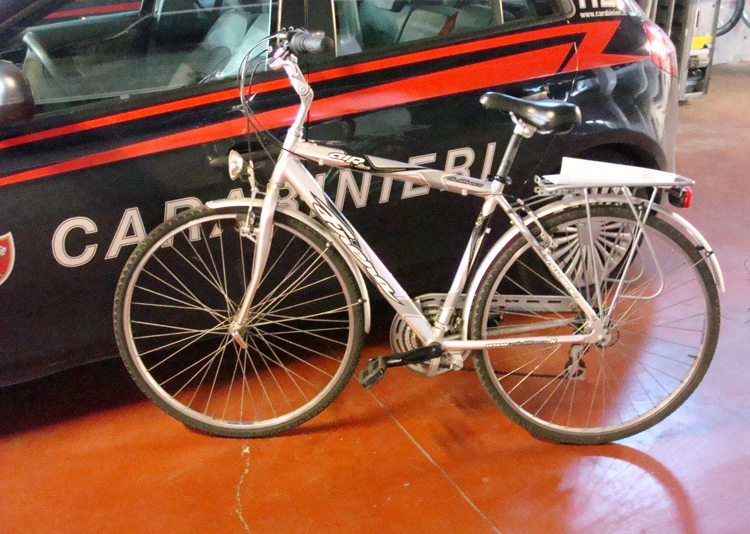 Una delle biciclette in cerca di padrone