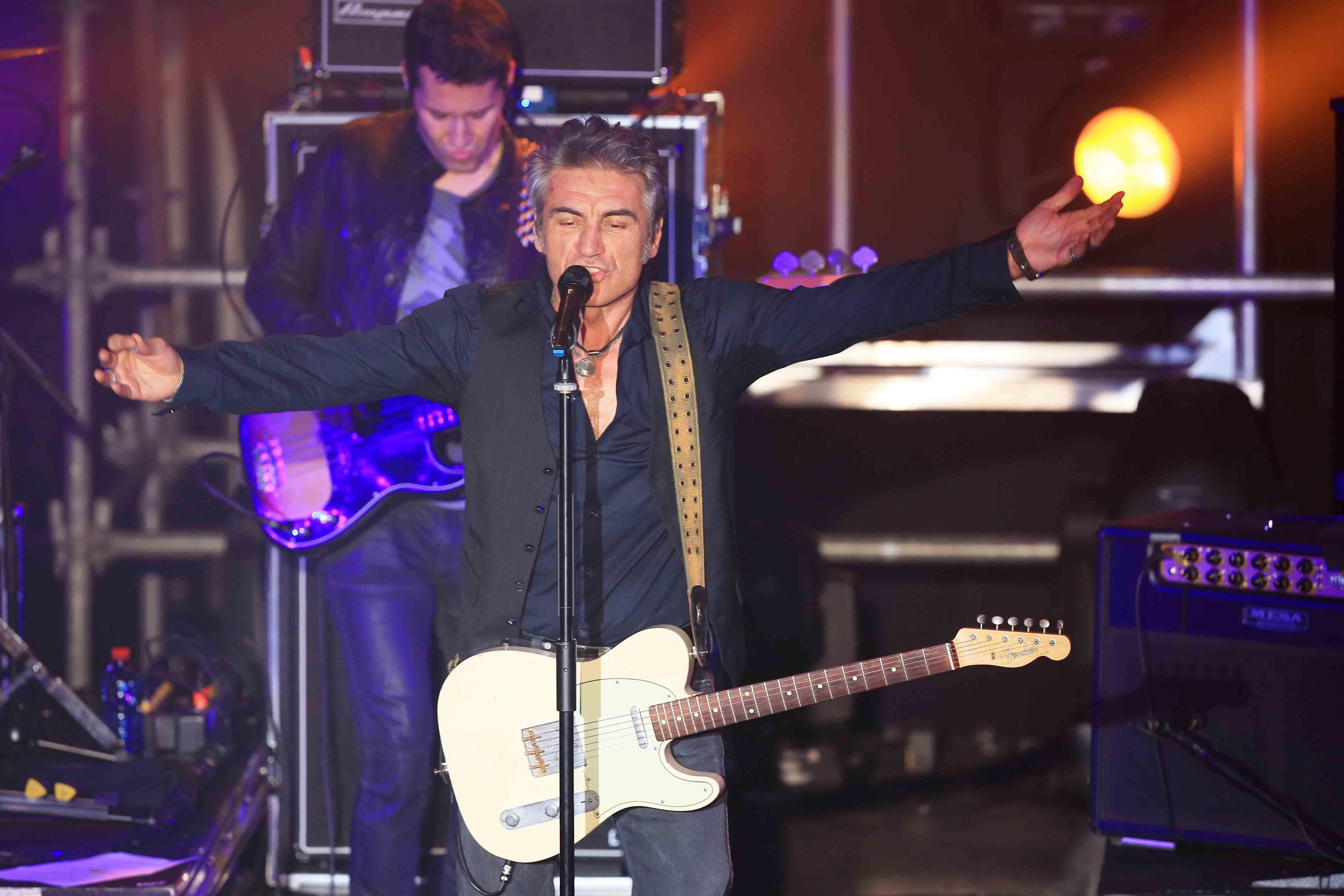 Ligabue durante l'ultimo concerto al Campovolo