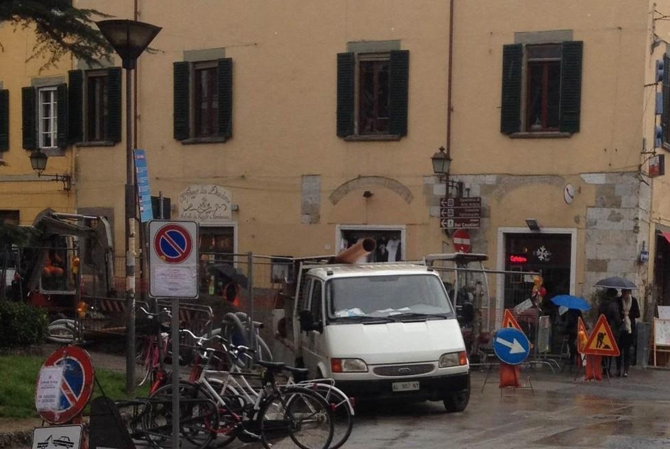 Chiusa per lavori via dei Mille 