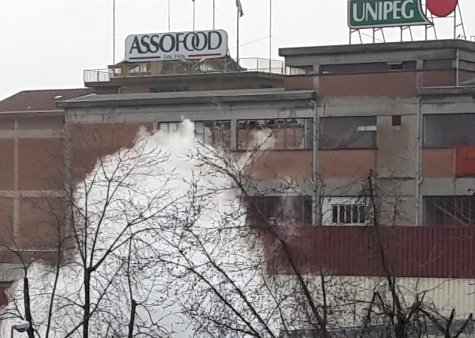 Fumo dalla Unipeg, ma è vapore