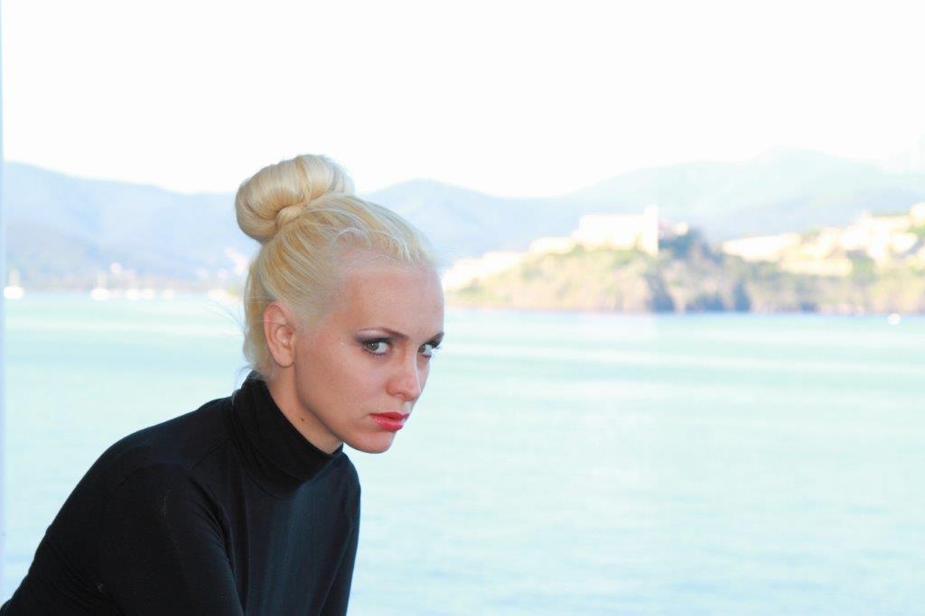 Eva Kant interpretata dalla modella Elisa Tes
