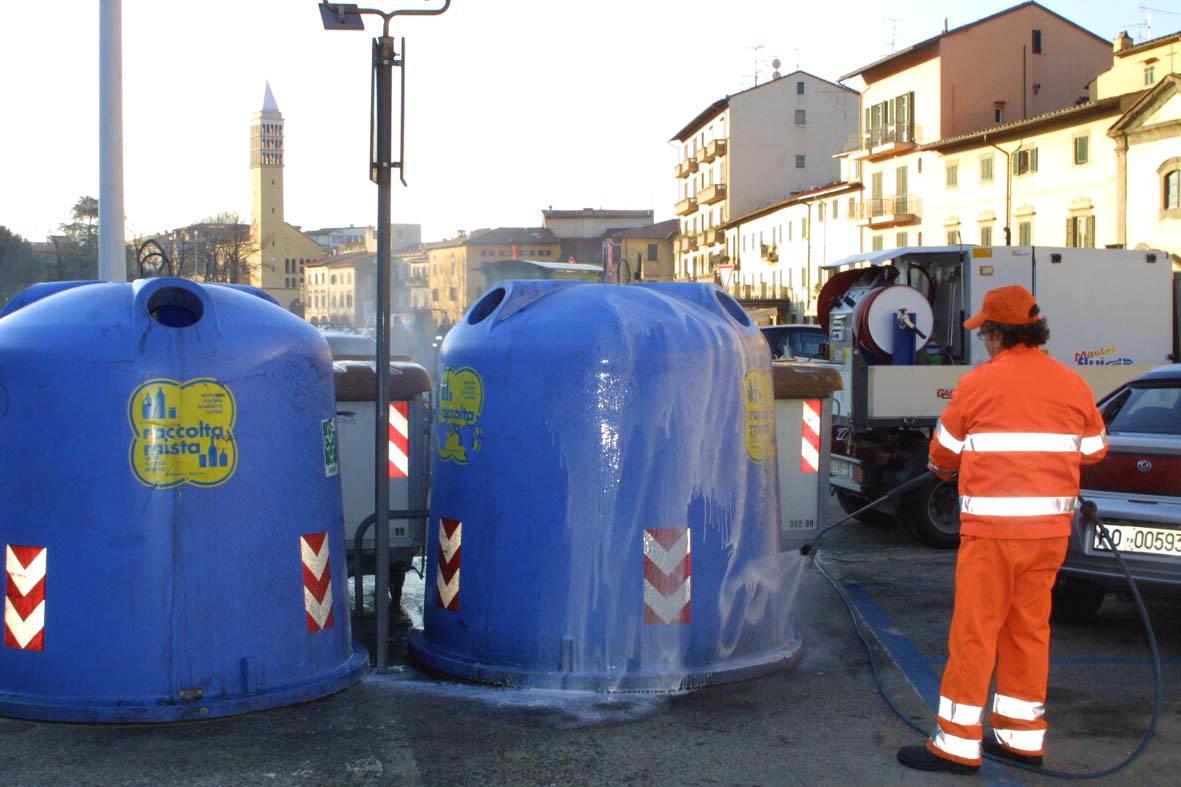 Cassonetti per la raccolta differenziata