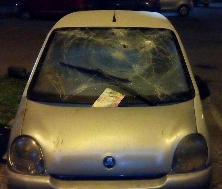 Nei guai per tentato furto e danneggiamento 