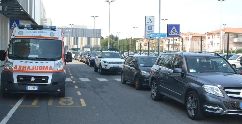 Autisti in rivolta per la sosta selvaggia 