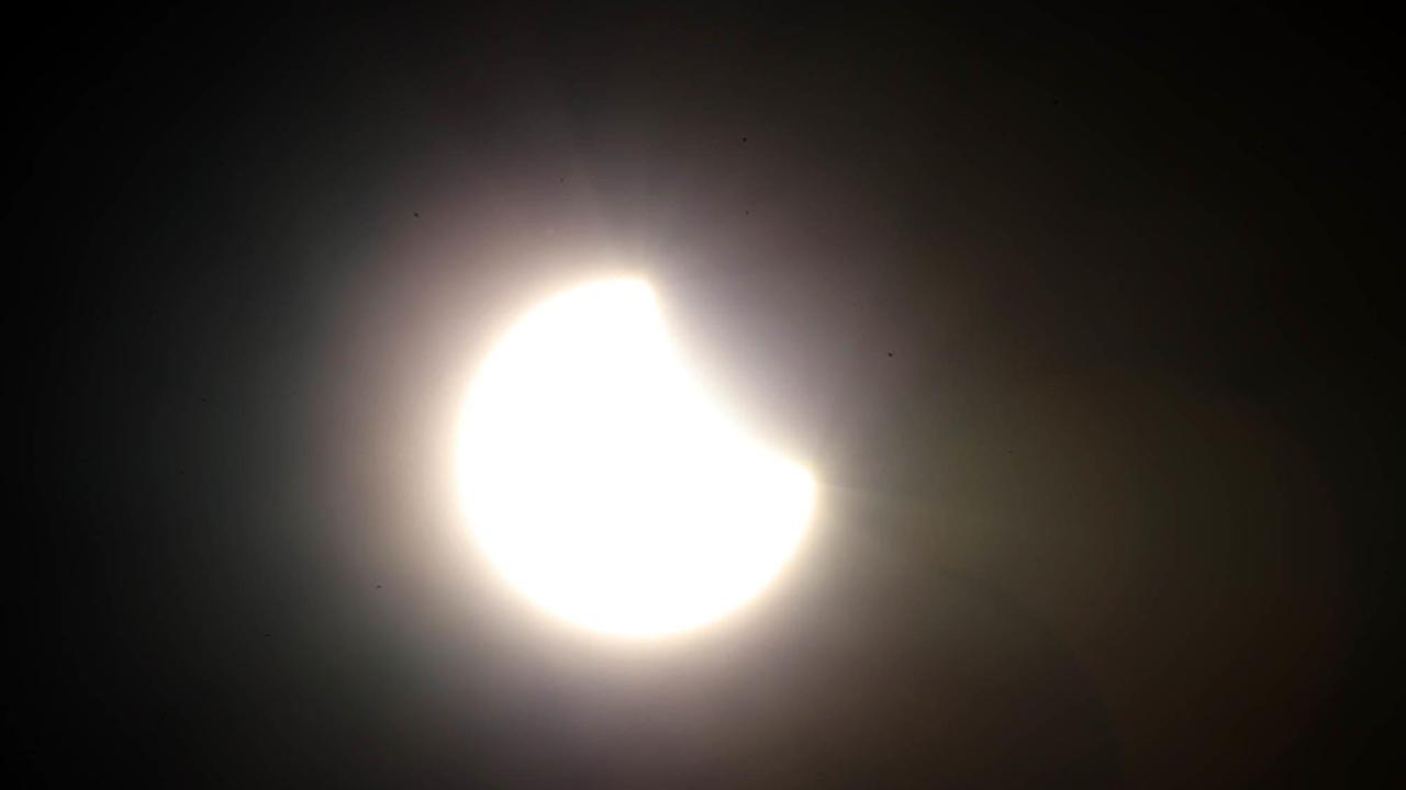Un'immagine dell'eclissi di sole scattata dal nostro fotografo Paolo Nucci