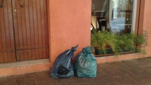 Porta a porta in centro, per chi non differenzia scatta la multa