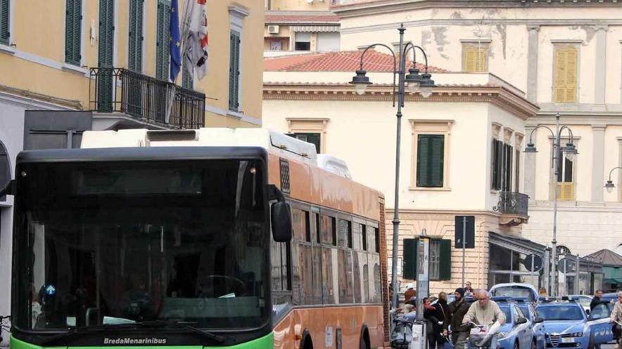 Anziani vittime preferite dei borseggiatori sui bus
