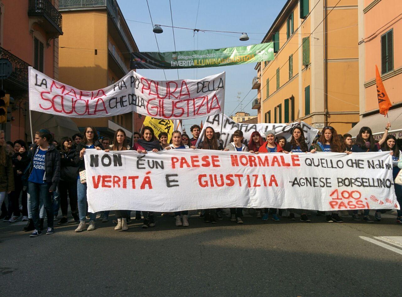 Gli studenti centesi presenti alla manifestazione