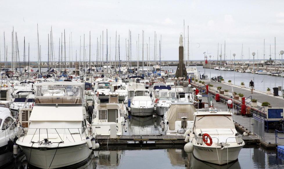 Viareggio porto, Pd e Lega dal commissario