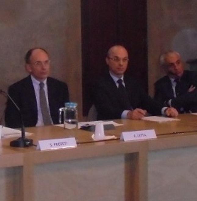 L’ex premier Enrico Letta all’incontro di Palazzo Pio