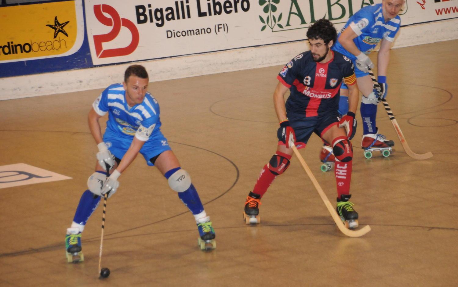 Marco Pagnini e Polverini in attacco contro Baliu (foto Giorgio)