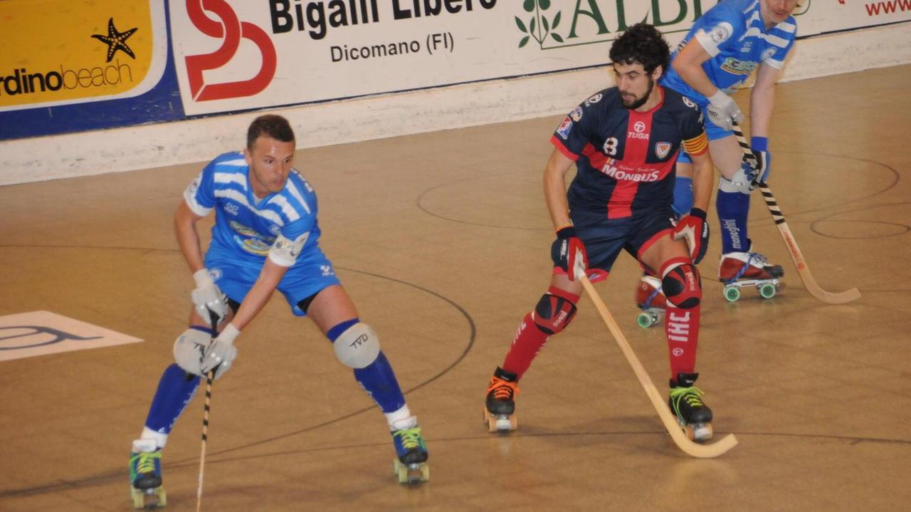 Marco Pagnini e Polverini in attacco contro Baliu (foto Giorgio)