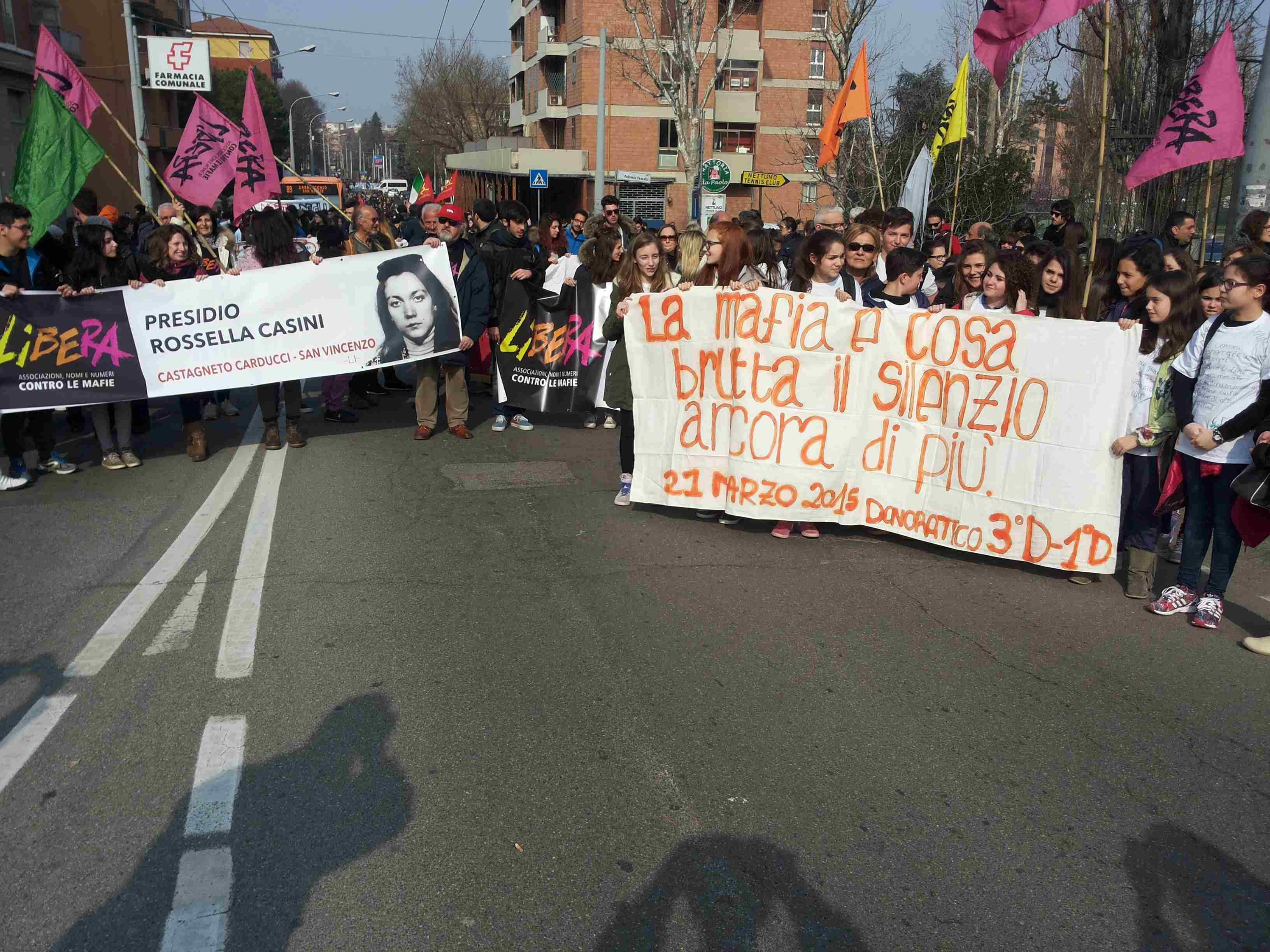 Un momento della manifestazione a Bologna