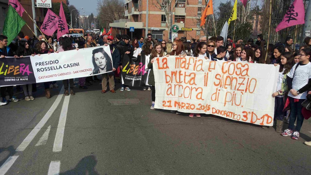 Un momento della manifestazione a Bologna
