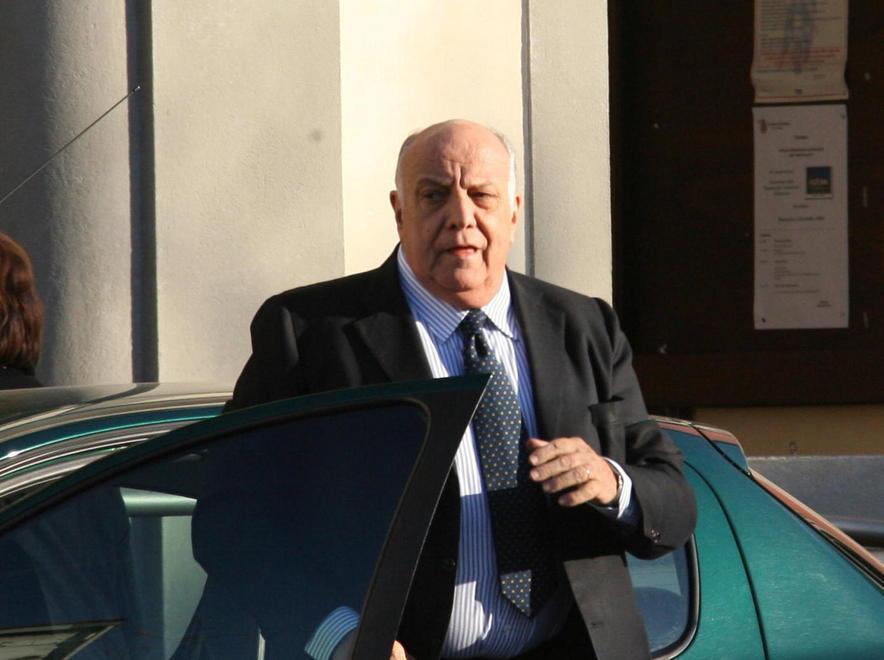 «Ma quali intercettazioni... Solo una telefonata di auguri»