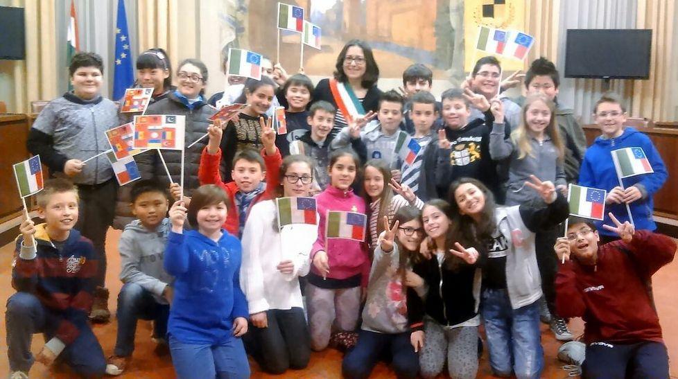 Gli alunni di quinta in visita al sindaco