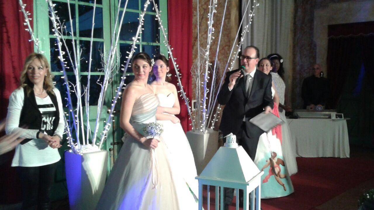 Rivalta si sposa con gli abiti di Sandra Saccone