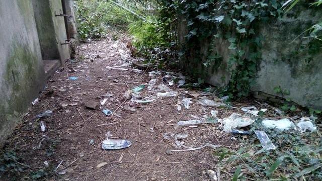 L'area nel degrado di parco Mariambini