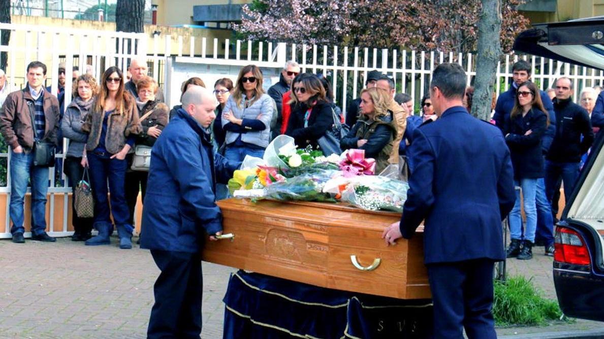 L'addio a Irene Craia nella chiesa della Sacra Famiglia a Shangai (Marzi Pentafoto)