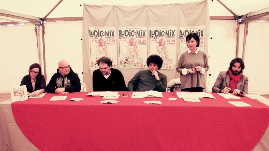 Gli organizzatori durante la presentazione di Ludicomix