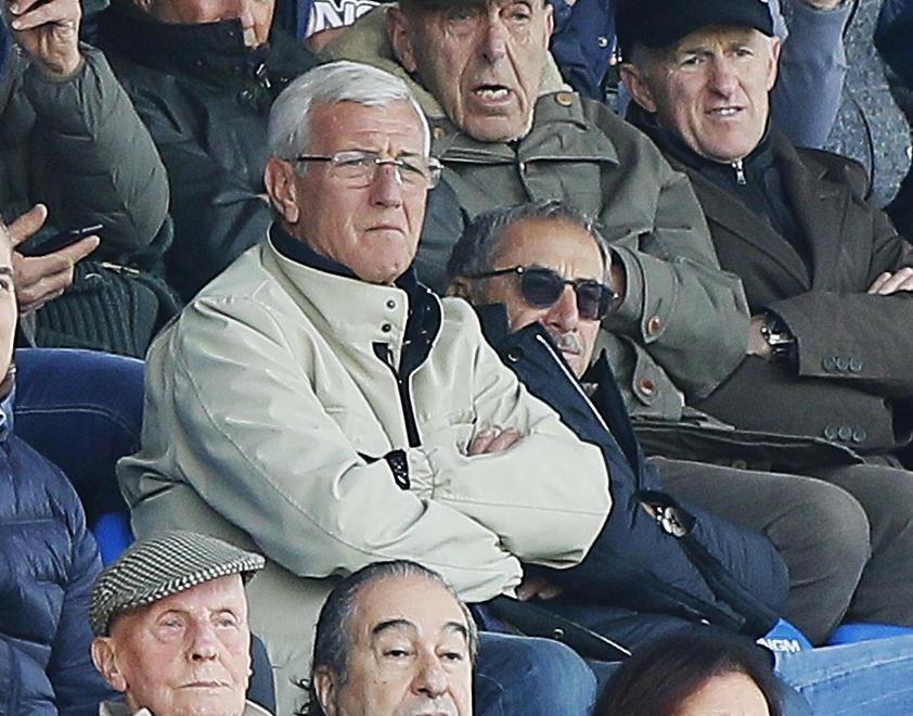 Lippi spettatore interessato 