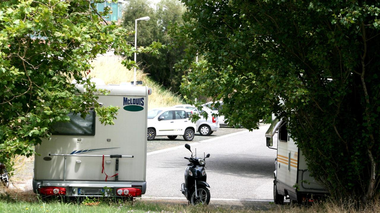 Camper in sosta (foto di archivio)
