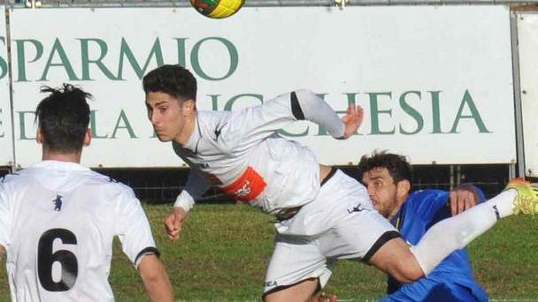 Paolo Frascatore al colpo di testa